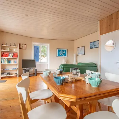 Casa de Férias Maison Pour 6 - Jardin Et Terrasse - 300m