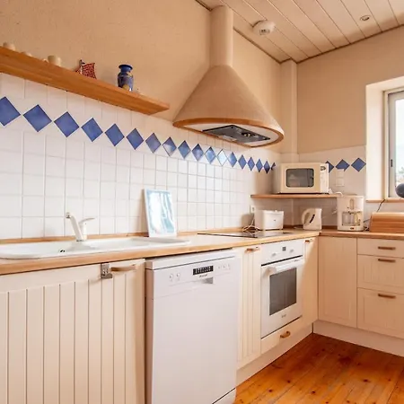 Maison Pour 6 - Jardin Et Terrasse - 300m Hébergement de vacances