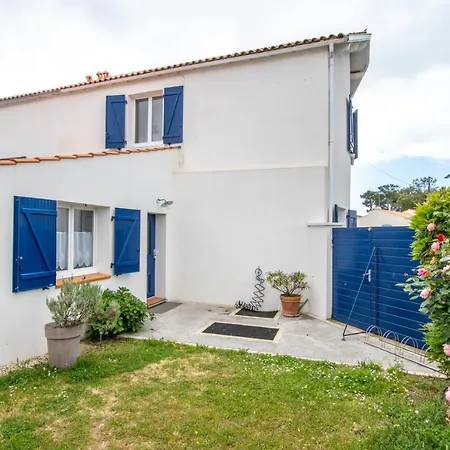 Hébergement de vacances Maison Pour 6 - Jardin Et Terrasse - 300m