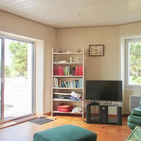 Maison Pour 6 - Jardin Et Terrasse - 300m Hébergement de vacances *