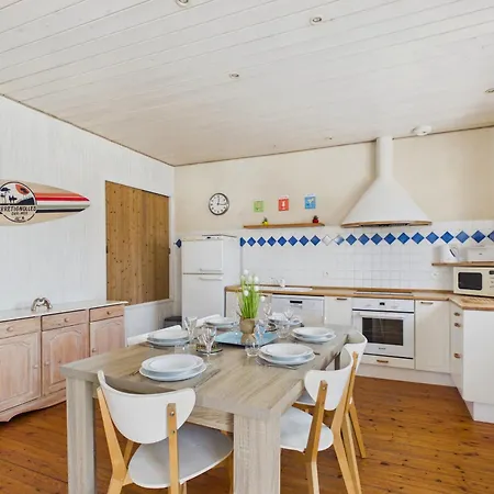 Casa de Férias Maison Pour 6 - Jardin Et Terrasse - 300m