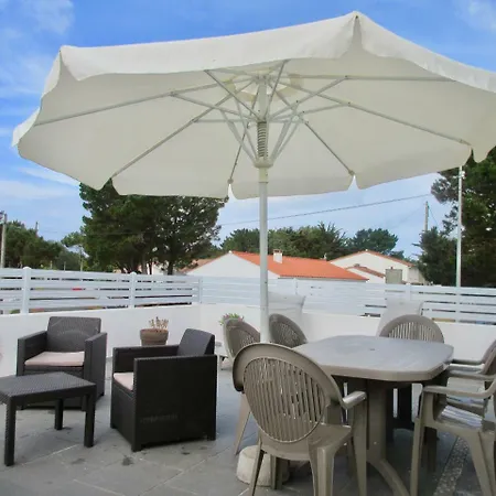Maison Pour 6 - Jardin Et Terrasse - 300m Casa de Férias *